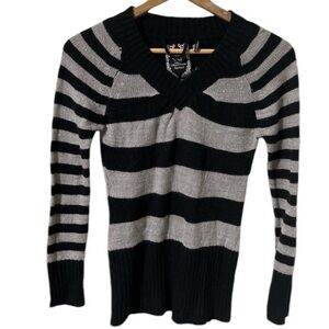 Yoki Girls Collection Striped Sweater Black Grey Vneck Size Large